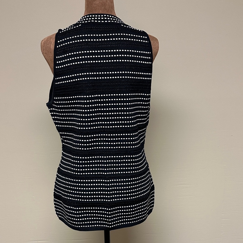 White House Black Market Black and White Dotted Tank Top - Picture 3 of 7